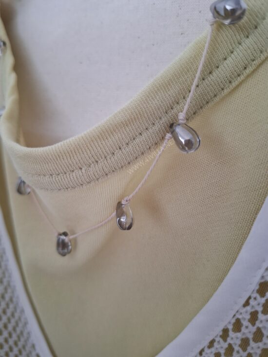 BEIGE WATER DROP NECKLACE