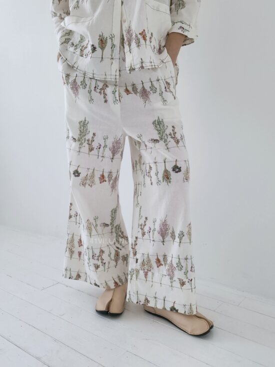 FLORAL PANTS