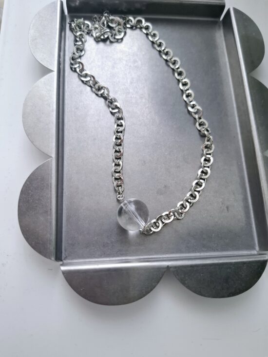CLEAR BEAD NACKLACE