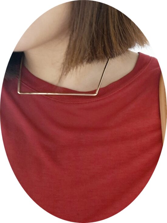 SQUARE NECKLACE (GOLD)