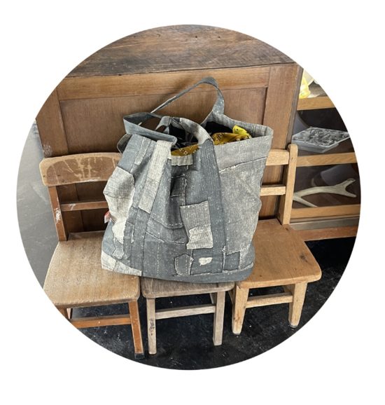 PATCHWORK GRAPHIC BAG-MT.BK